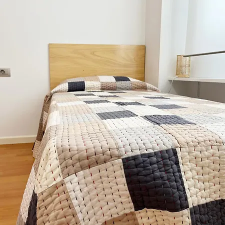 Global Properties, Centrico De 4 *