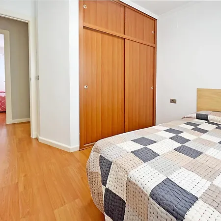 Daire Global Properties, Centrico De 4 *