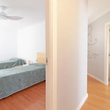 Global Properties, Centrico De 4 Sagunto