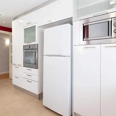 Global Properties, Centrico De 4 Appartement *
