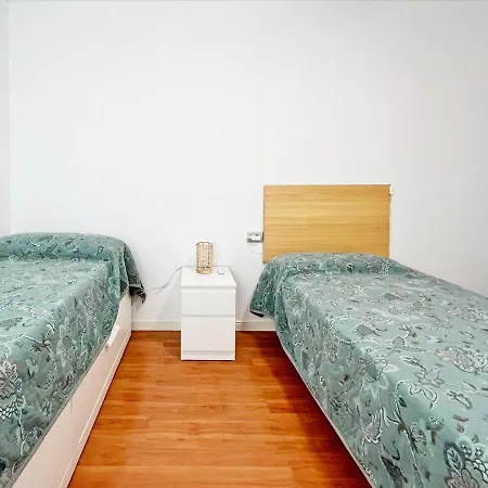 Global Properties, Centrico De 4 Sagunto
