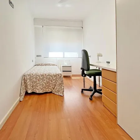 Global Properties, Centrico De 4 * Sagunto